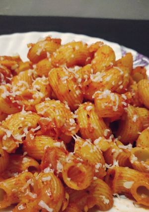 A picture of Tomato sauce pasta.