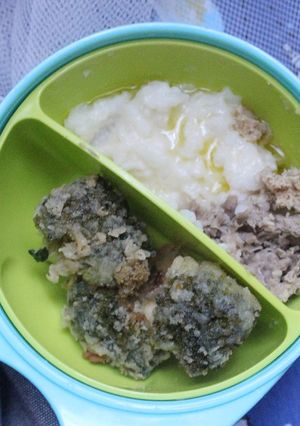 Foto resep MPASI 8+ (Nasi Lembek, Daging Suwir, Tempe & Brokoli Tepung)