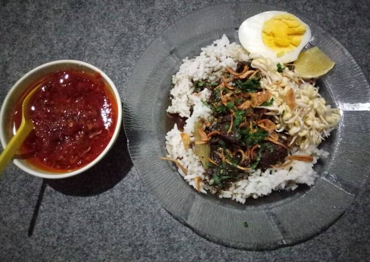 Resep 25. Rawon Daging #BikinRamadanBerkesan, Bisa Manjain Lidah