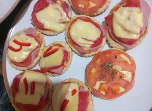 Una foto de Mini pizzas