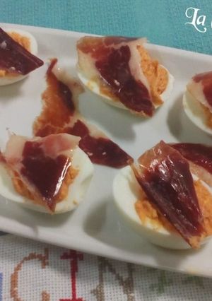 Foto principal de Huevos rellenos con jamón