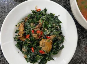 Hình của món Trai Xào Lá Lốt.