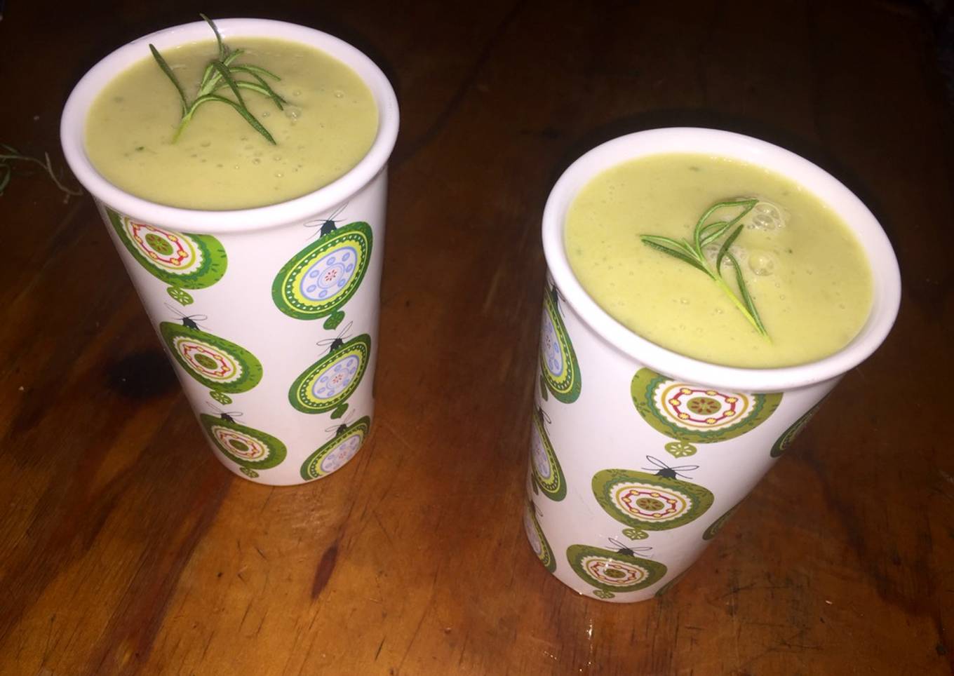 Acocado banana mint smoothie