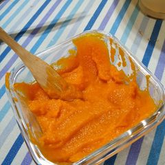 A picture of Vegan Carrot Mayo (without actual Mayo).