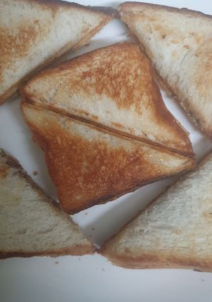 A picture of Rajma Toast.