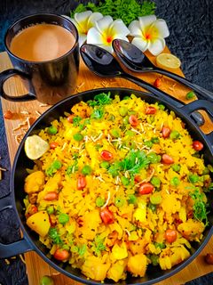 मारवाड़ी पोहा (Marwadi Poha recipe in Hindi) रेसिपी मुख्य फोटो