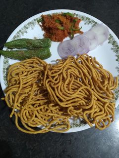તીખા ગાંઠિયા (Tikha Ganthiya Recipe In Gujarati) રેસીપી મુખ્ય ફોટો