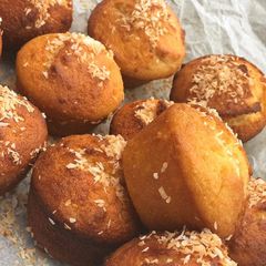A picture of Coconut muffins 🥥.
