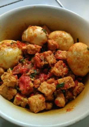 Foto resep Balado telor dan tempe🍽️😋