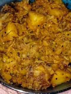 বাঁধাকপির ঘণ্ট(Bandhakopir ghonto recipe in Bengali) রেসিপির প্রধান ছবি
