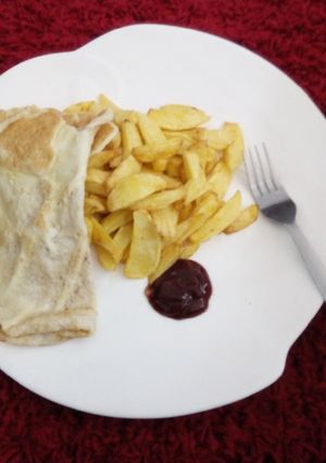 A picture of Chips & Eggs.