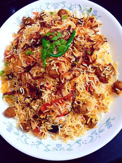 सोया बिरयानी (Soya biryani recipe in Hindi) रेसिपी मुख्य फोटो