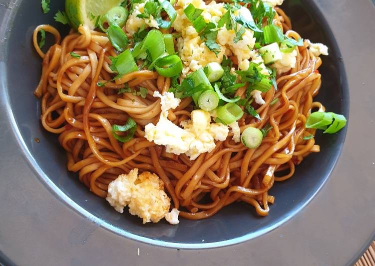 Simple Way to Make Delicious Easy pad thai