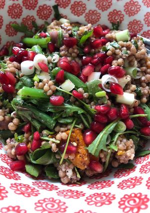 A picture of Warm salad: squash, green beans and rocket.