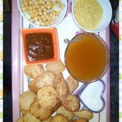 A picture of Gol Gappay.