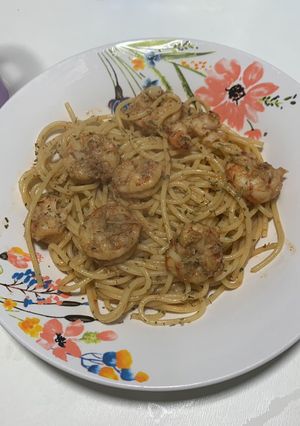 Una foto de Espagueti con gambas 🦐