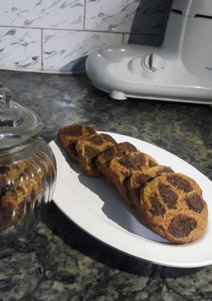 A picture of Leapord print cookies.