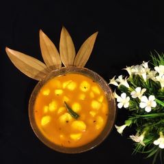 A picture of Aloo / Potato curry.