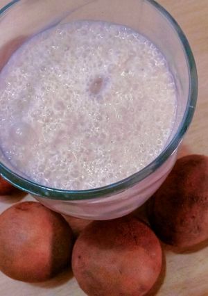 A picture of Delicious sapodilla (chiku) shake.