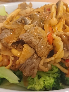蕃茄野菇牛肉花椰菜 的食譜成品照片