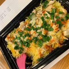 A picture of Buffalo Chicken Spaghetti Squash.
