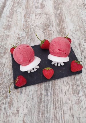 Une photo de Sorbet aux fruits rouges