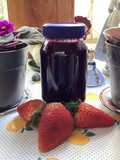 Mermelada de fresas y arándanos