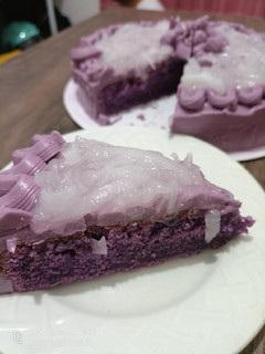 A picture of Ube Cake.