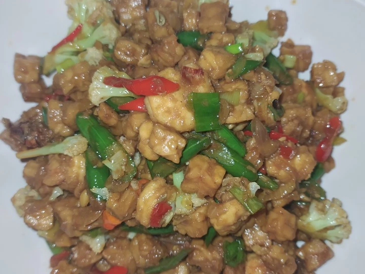 Langkah Mudah untuk Membikin Resep Oseng tempe orek udang buncis kembang kol yang Enak Banget Anti Ribet, Bikin Ngiler