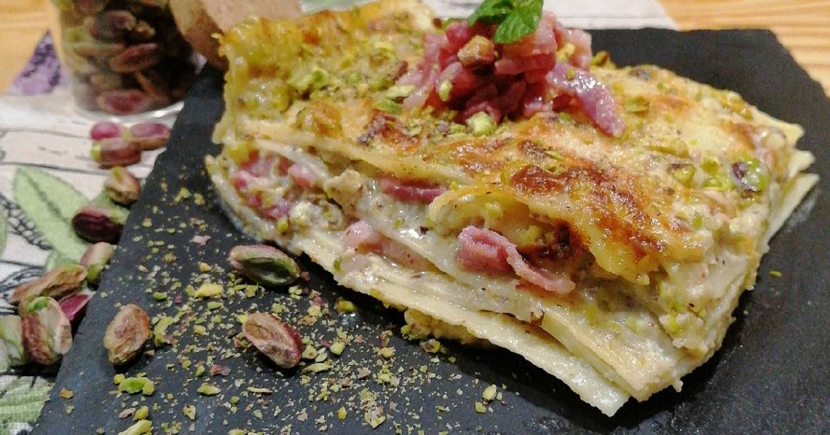 Ricetta Lasagna con pancetta, mozzarella e pesto di pistacchi di