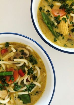 A picture of Curry Noodle Soup.