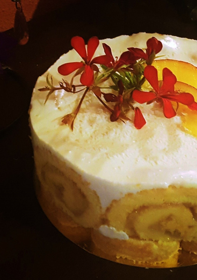 Una foto de Charlotte de Melocotón y Limón (con relleno de crema de yogur y queso)