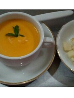 Foto resep Cream of Carrot Soup with Cruton