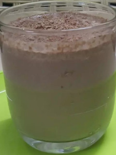சாக்லேட் மில்க்ஷேக்(CHOCOLATE MILKSHAKE RECIPE IN TAMIL) செய்முறை முக்கிய புகைப்படம்