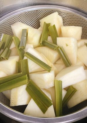 Hình của món Sa Kê Hấp Lá Dứa.