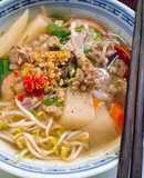 Hủ tíu tôm thịt bằm