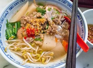 Hình của món Hủ tíu tôm thịt bằm.