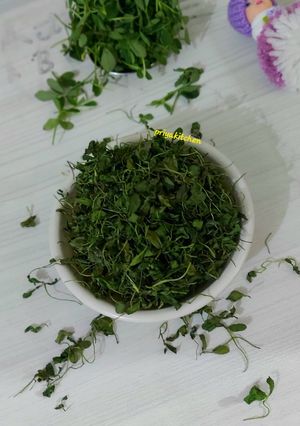 होममेड कसूरी मेथी (Homemade kasoori methi recipe in Hindi) रेसिपी मुख्य फोटो
