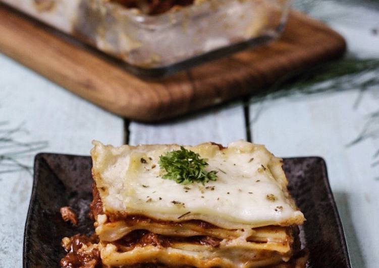 Cara Musim Dingin AppetizingLasagna Bolognese (praktis)