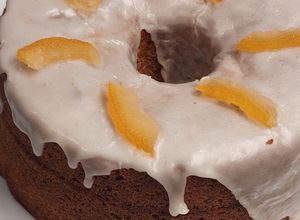 Una foto de Budín de cáscara de naranja confitada
