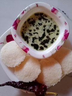 इडली चटणी (idli chutney recipe in marathi) रेसिपी चे मुख्य फोटो