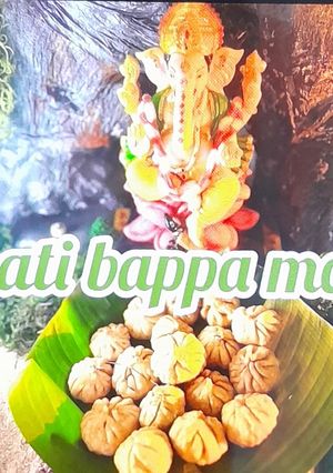 A picture of Shahi fried Modak.