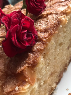 Una foto de Coca Dulce con almendras