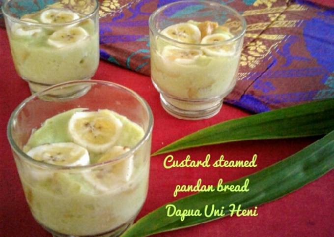 Langkah Mudah untuk Menyiapkan Custard steamed pandan bread yang Lezat