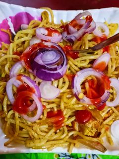 এগ চাউমিন (egg chow mein recipe in Bengali) রেসিপির প্রধান ছবি