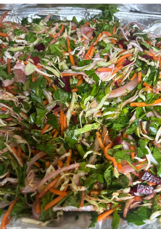 Una foto de Ensalada multicolor