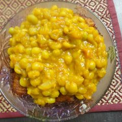 A picture of Ragda Pattice.