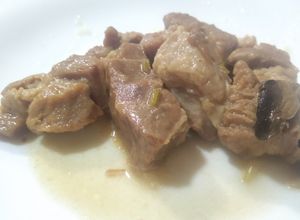 Foto principal de Cerdo con gaseosa y cola