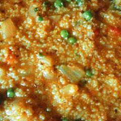 A picture of Broken wheat daliya khichadi.