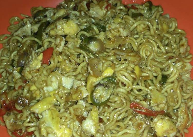 Bagaimana Menyiapkan Kreasi indomie goreng yang Lezat